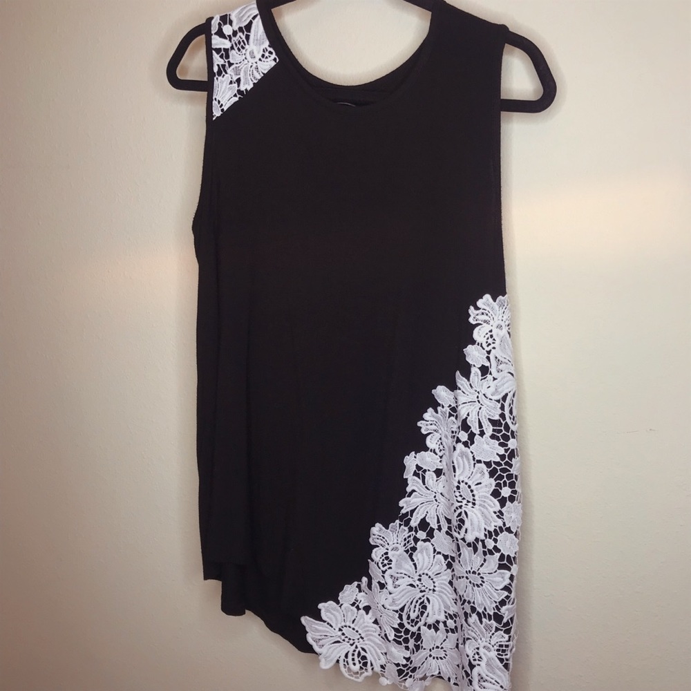 Plus Size Black and White Lace Tank size 0X